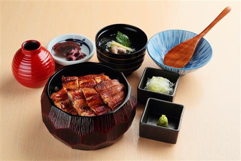 1日目昼食　鰻のひつまぶし(一例)